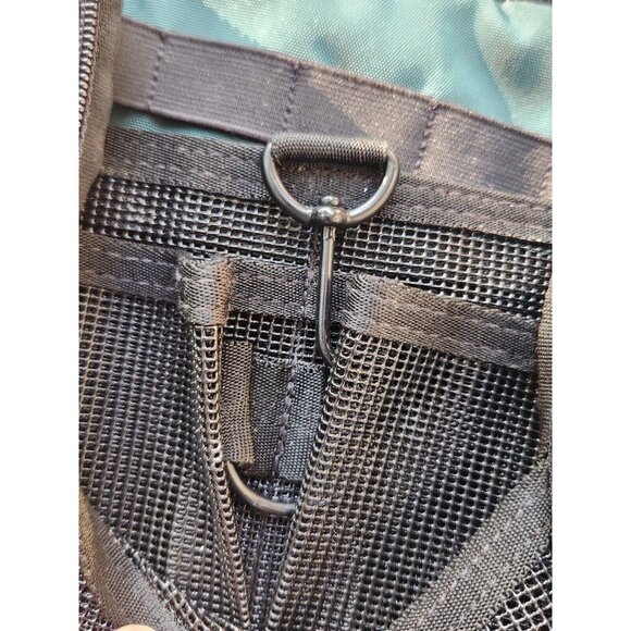 L.L. Bean The Traveler Green Hanging Toiletry Bag Nylon LL Bean Dopp Kit - Picture 6 of 13